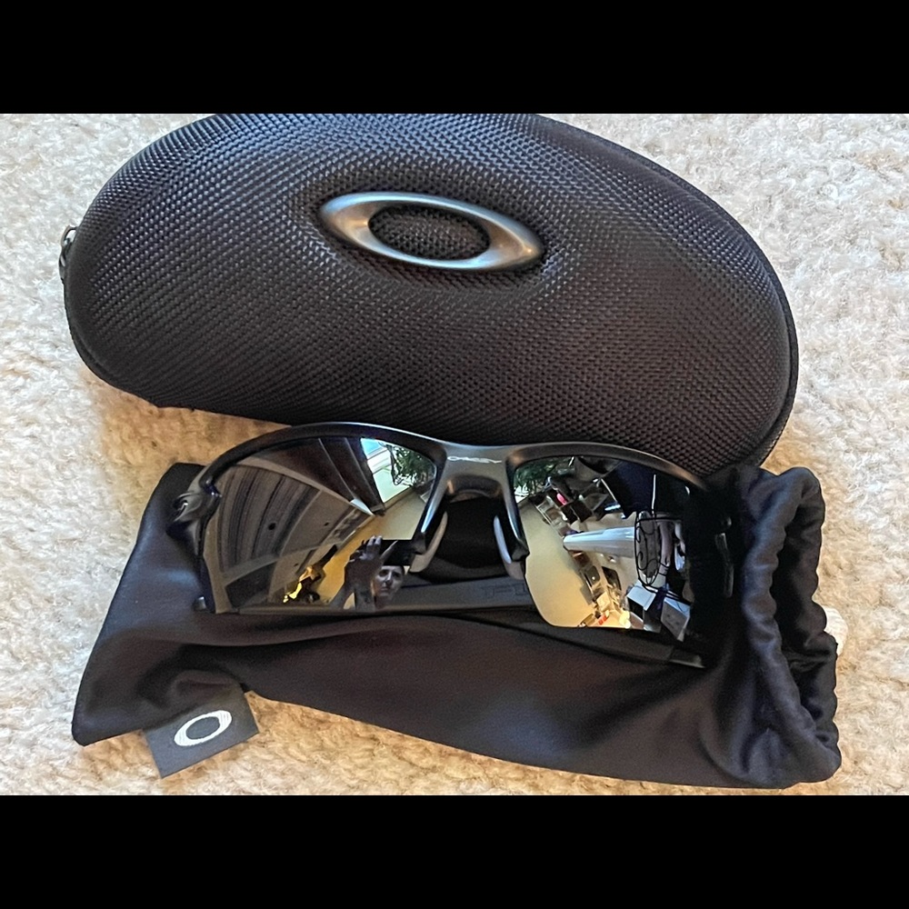 Oakley Flak 2.0. NWOB/T with hard case and cloth sleeve.